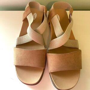 Dr Scholls Islander Wedge 9.5. Brand New